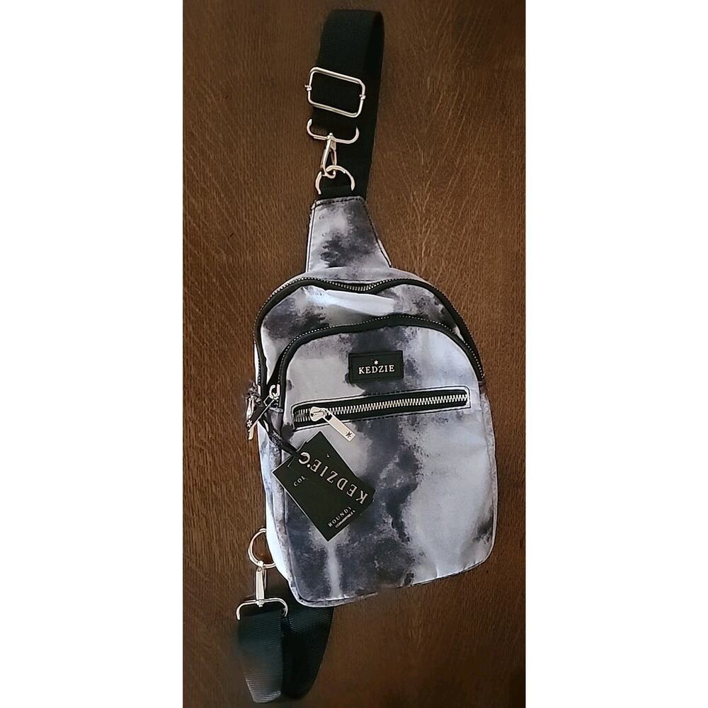Kedzie Round Trip Convertible Sling Bag Black